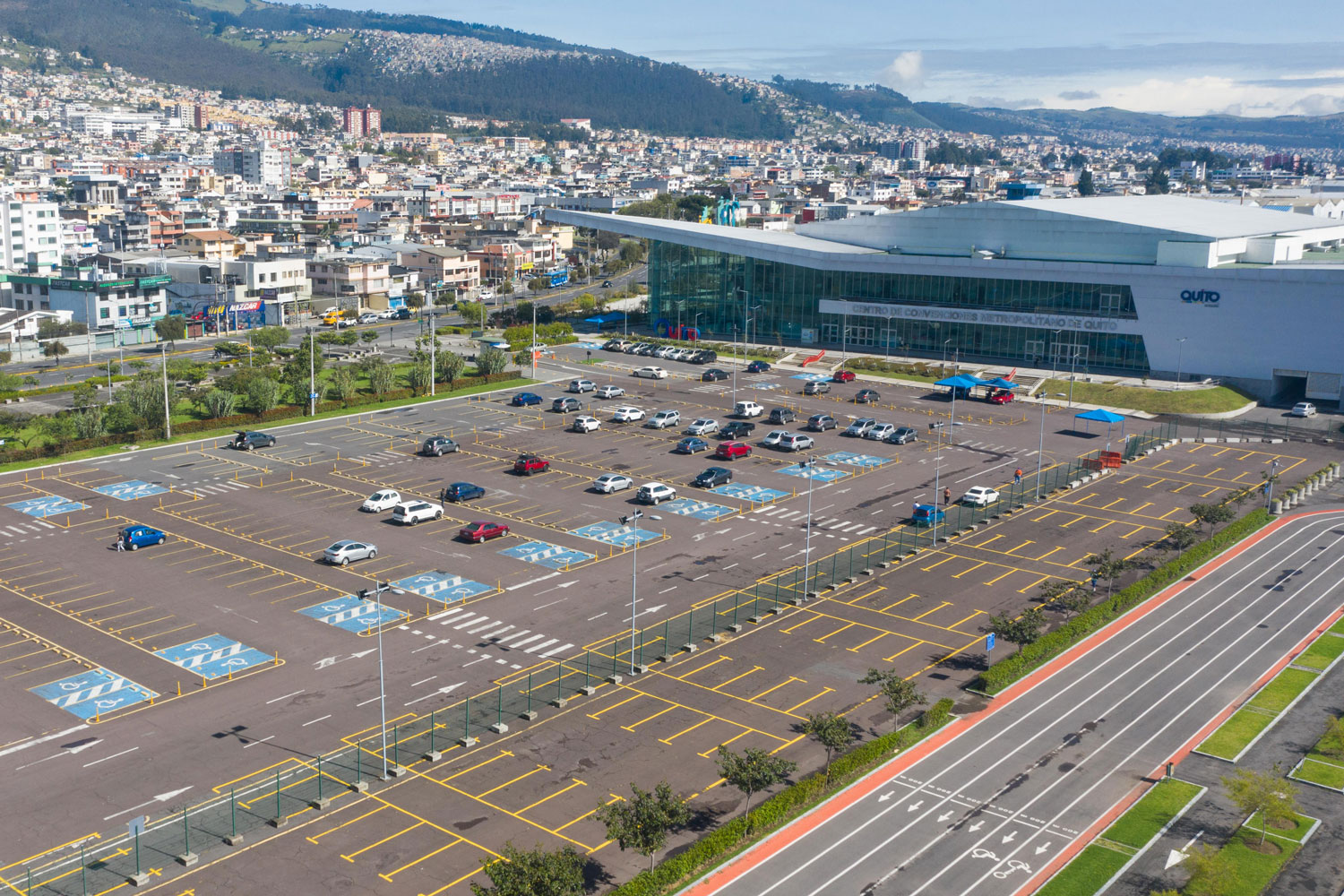 ESTACIONAMIENTOS_DMQ