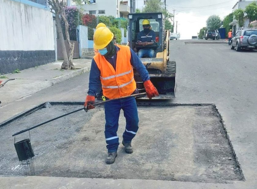 2024_05_06_MANTENIMIENTO_VIAL_TUMBACO