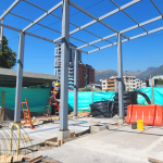 A partir del 7 de noviembre se empieza la construcción de pórticos y mejoramiento de casetas en los estacionamientos Carolina 5 y 7