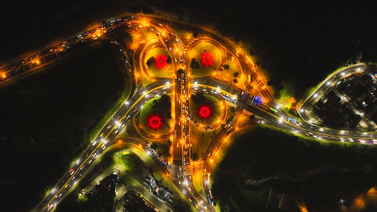 2025_02_21_INTERCAMBIADOR_TREBOL_ILUMINADO