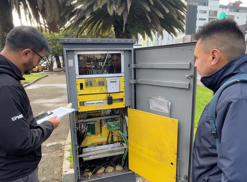 2025_04_04_REPROGRAMACION_INTERSECCIOINES_SEMAFORICAS