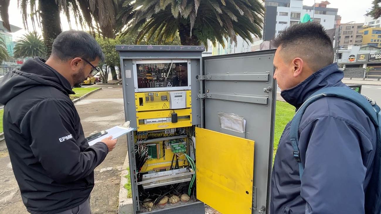 2025_04_04_REPROGRAMACION_INTERSECCIOINES_SEMAFORICAS