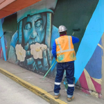 Arte urbano y recuperación del espacio público embellecen el intercambiador de Guajaló