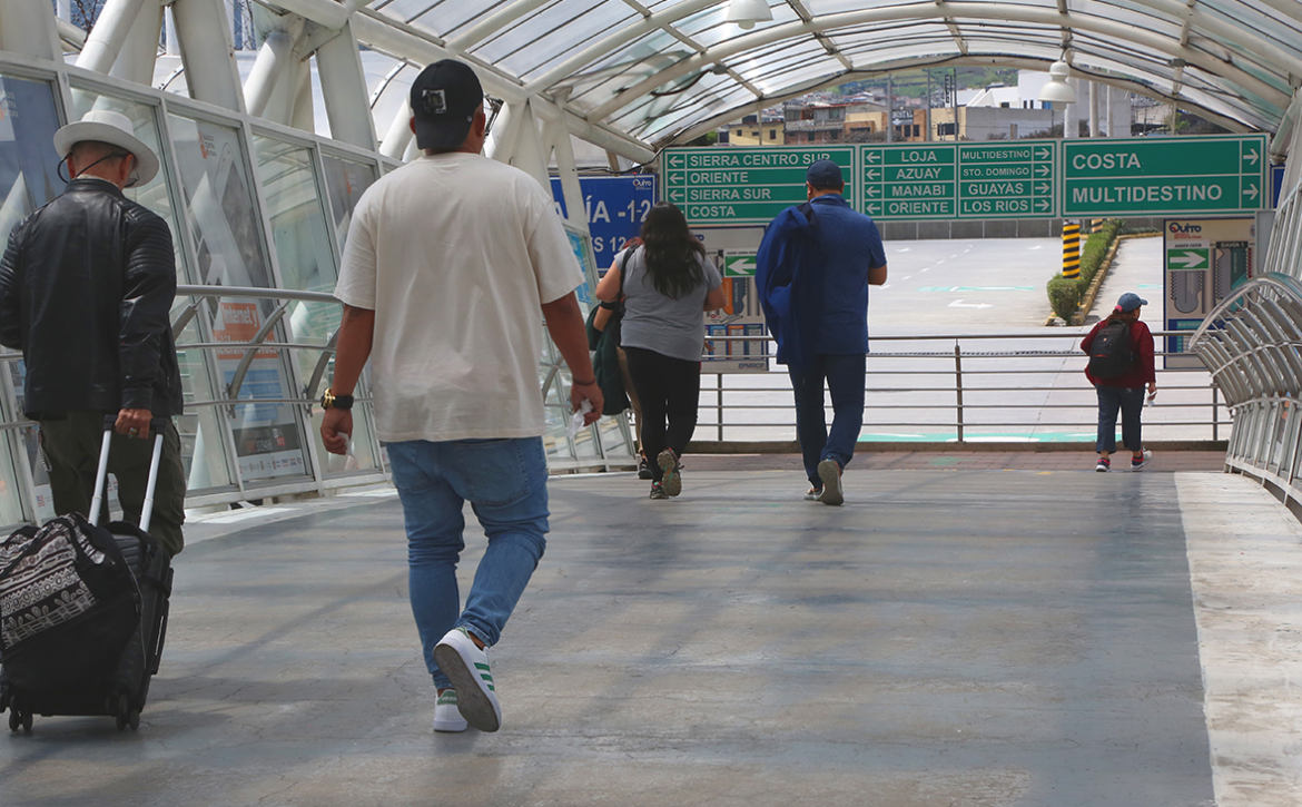 2025_04_15_FERIADO_SEMANA_SANTA_2025