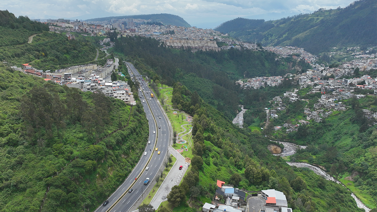 2025_04_23_PARQUE_LINEAL_VELASCO_IBARRA