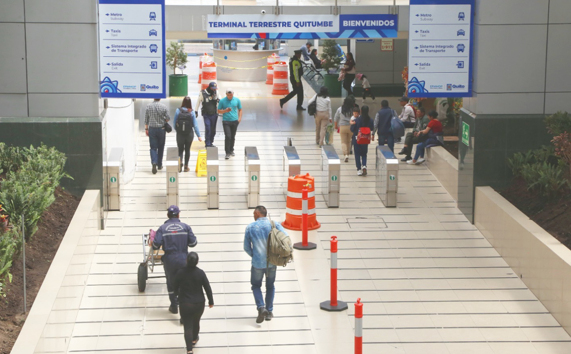 2025_04_30_TERMINALES_TERRESTRES_DMQ