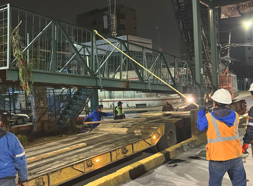 2025_05_08_REATIRO_PUENTE_PEATONAL_6_DICIEMBRE