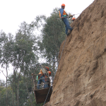 Más de 12.600 m² de mallas de acero reforzarán los taludes del túnel Guayasamín