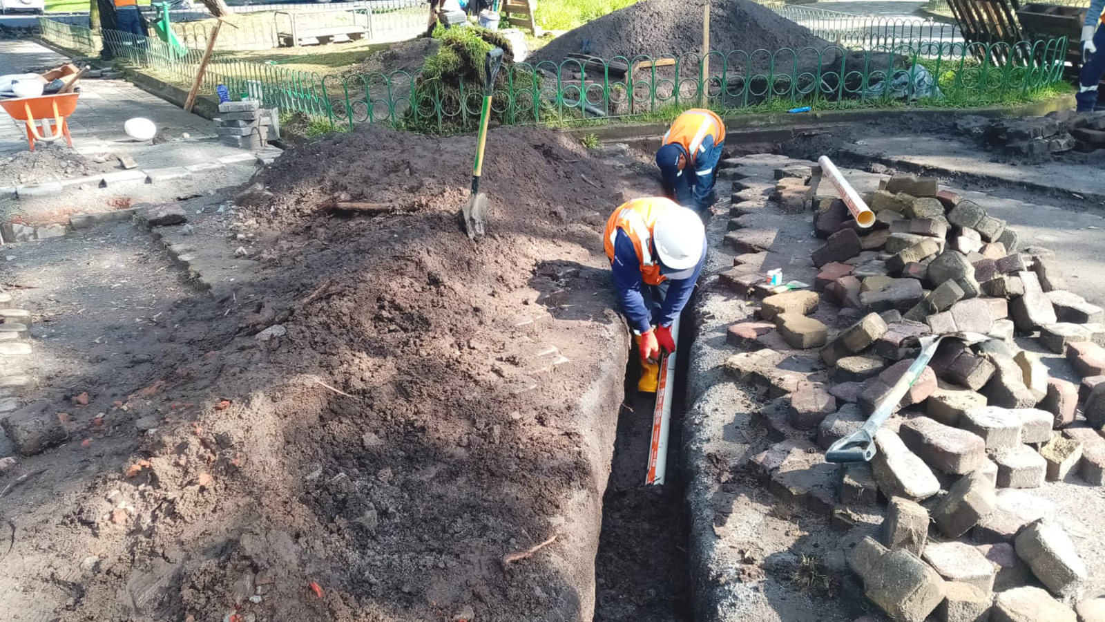 2025_05_22_TRABAJOS_REHABILITACION_PARQUE_ENAMORADOS