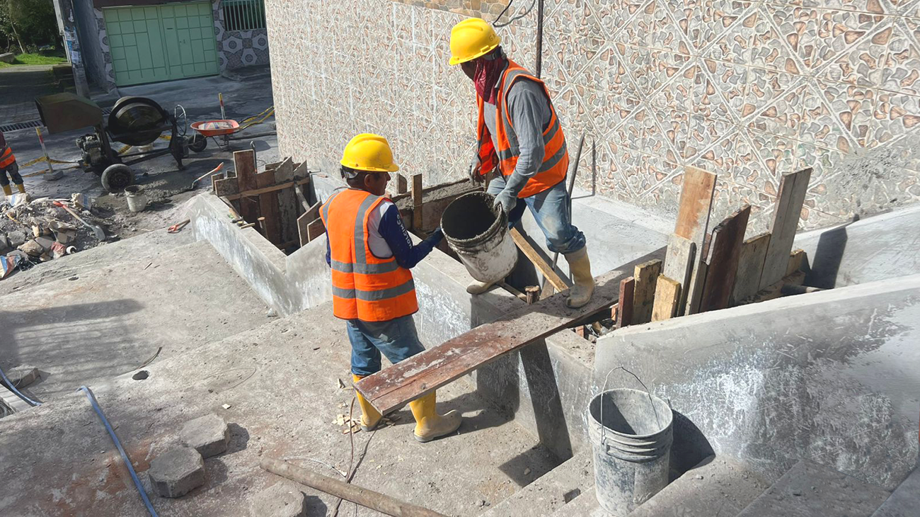 2025_06_05_ESCALINATAS_BARRIO_ORQUIDEAS